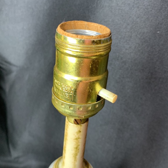 Set of 2 hard to find Vianne (VV) French mid century gilded table lamps - Picture 10 of 16